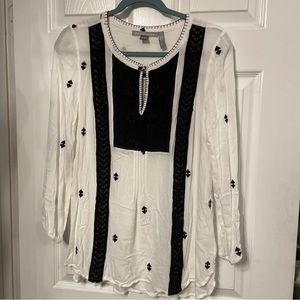 Daniel Rainn Women's Sz M A Pea In the Pod Black Lace Embroidered Peasant Top